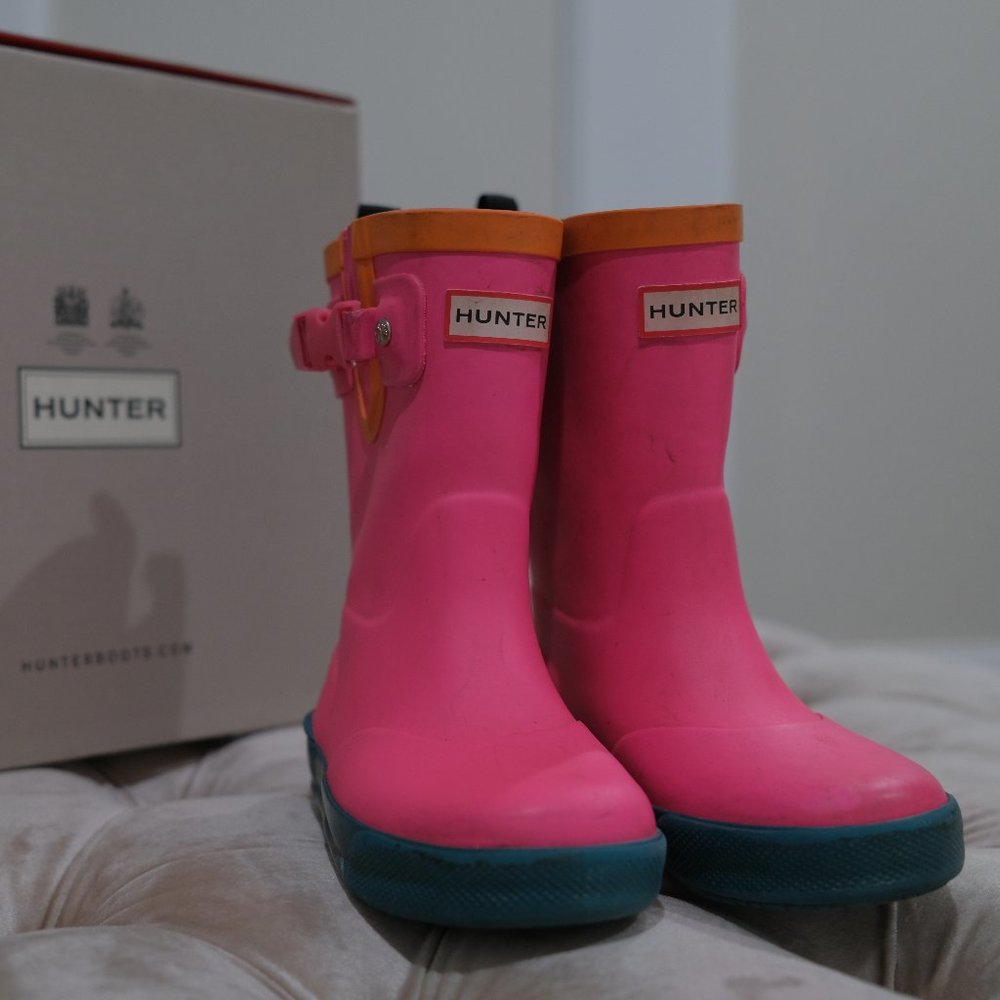 Hunter Davison kids size 8B